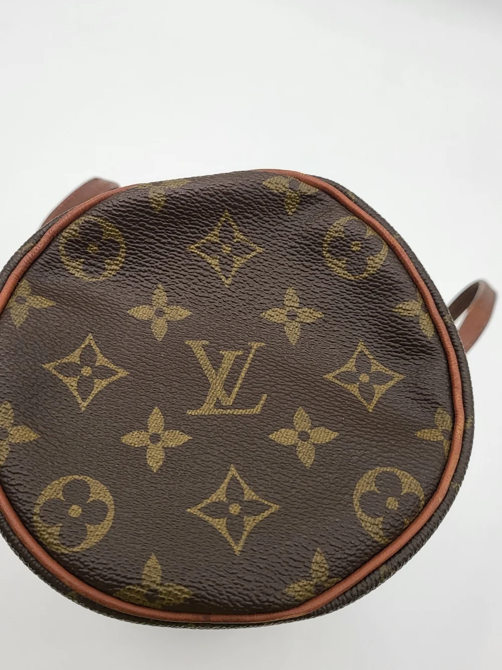 LOUIS VUITTON Monogram Papillon 26 Vintage, Auth.
